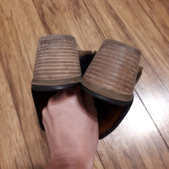 NWOT 🍀 Lucky Brand Leather Baldomero Mule - 7.5 - Picture 10 of 10